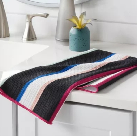 Waffle Hand Towel Bold Stripe Berry Room Essentials 16x26 NWT - Set of 4 - Picture 2 of 6